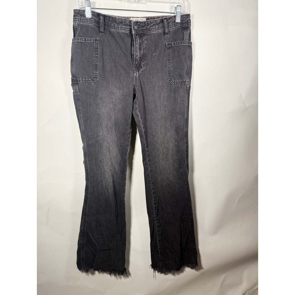 WE THE FREE Women's Gray Wash Flare Jeans Frayed Hem Size 27‎